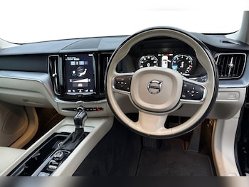 Used Volvo XC60 2019 for sale - 76692300: Photo