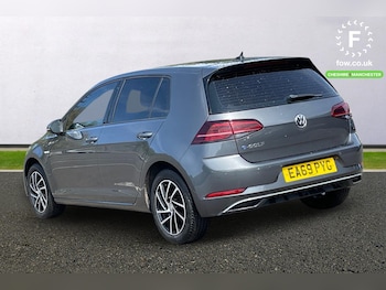 Used Volkswagen Golf 2019 for sale - 79531447: Photo
