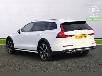 Used Volvo V60 2020 for sale - 76421364: Photo