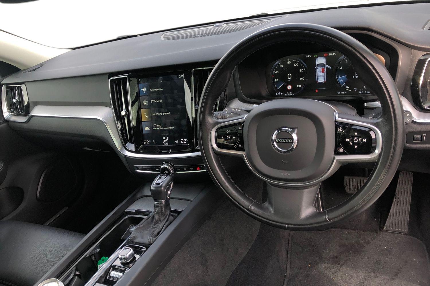 Used Volvo V60 2020 for sale - 76421364: Photo 3