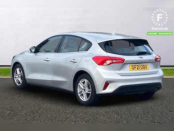 Used Ford Focus 2021 for sale - 76082031: Photo 2