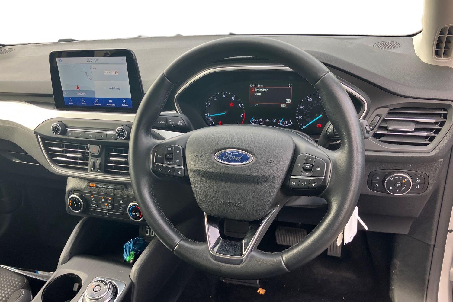 Used Ford Focus 2021 for sale - 76082031: Photo 3