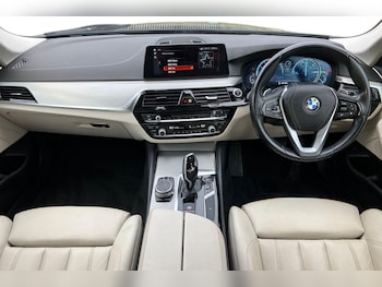 Used BMW 5 Series 2018 for sale - 77636560: Photo