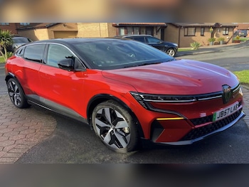 Used Renault Megane E Tech 2022 for sale - 77553409: Photo