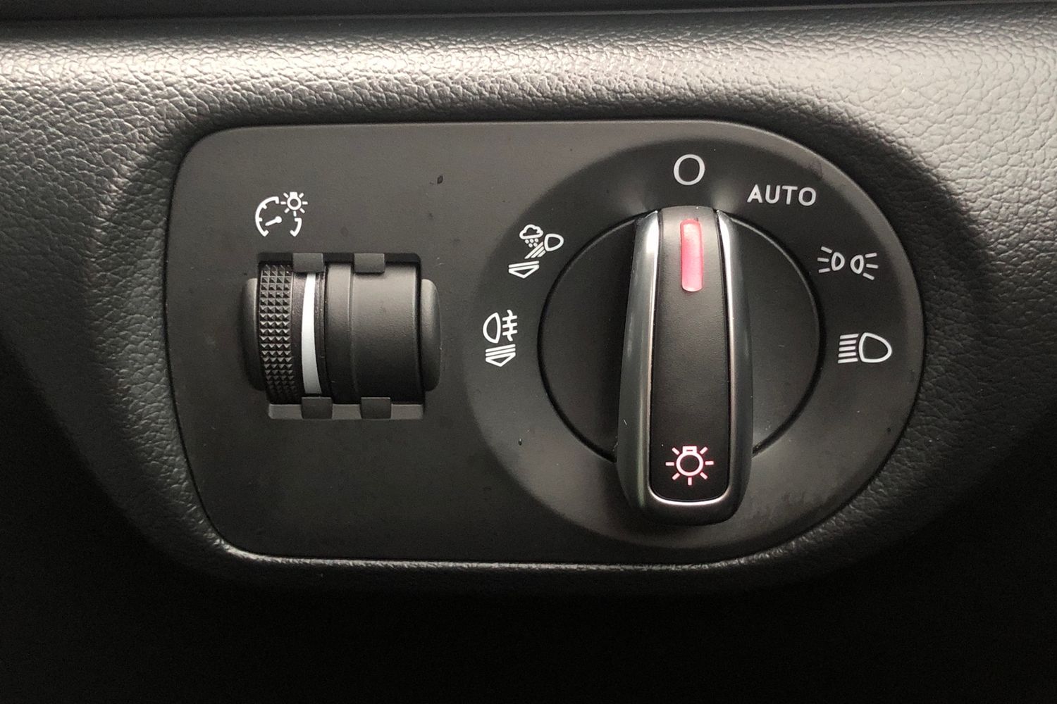 Used Audi Q3 2018 for sale - 77316744: Photo 14