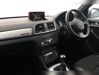 Used Audi Q3 2018 for sale - 77316744: Photo