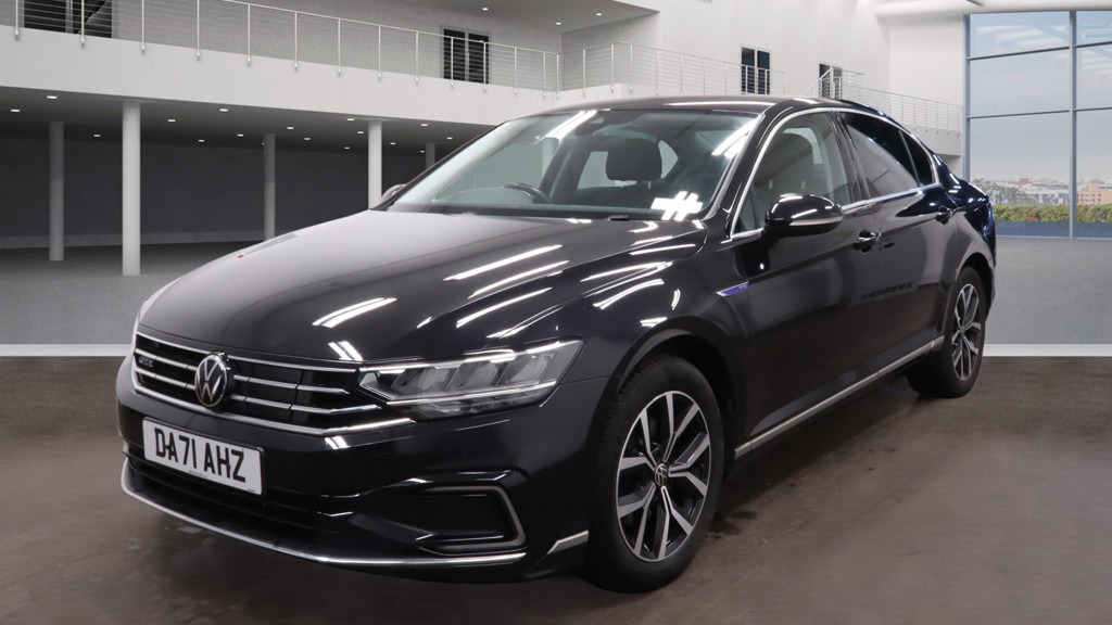 Used Volkswagen Passat 2021 for sale - 76929305: Photo 2