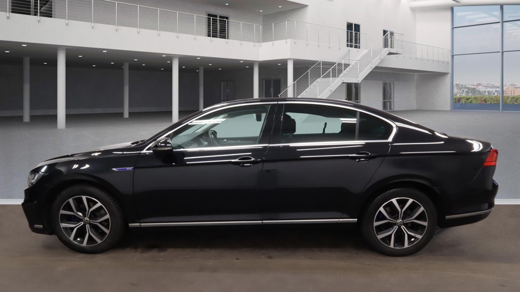 Used Volkswagen Passat 2021 for sale - 76929305: Photo 3