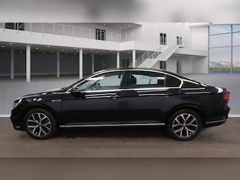 Used Volkswagen Passat 2021 for sale - 76929305: Photo