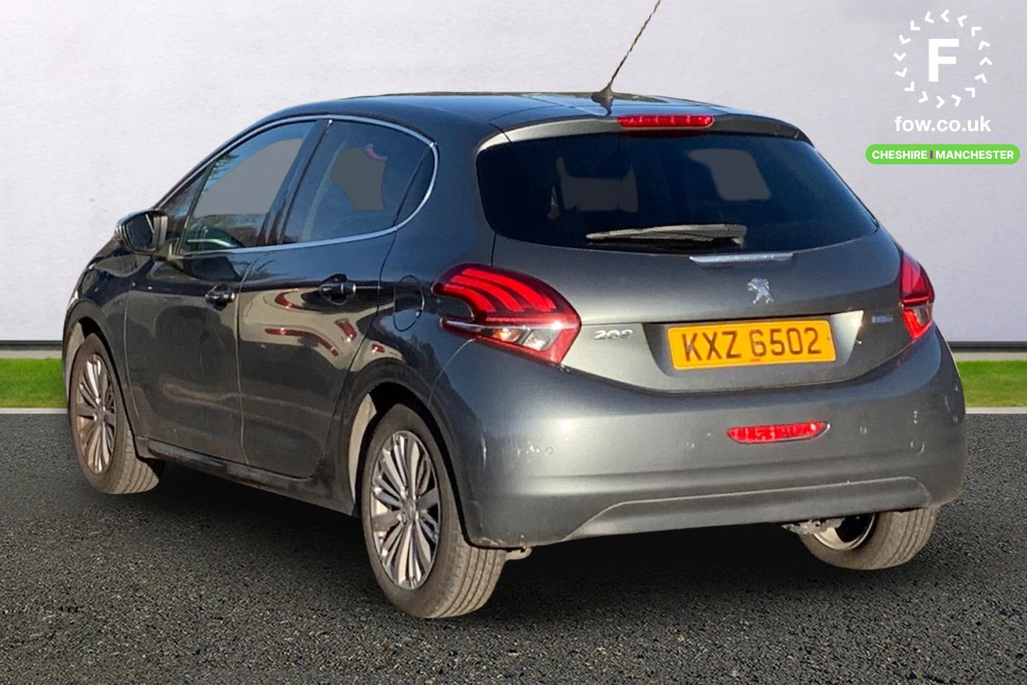 Used Peugeot 208 2017 for sale - 76909524: Photo 2