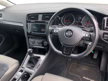 Used Volkswagen Golf 2016 for sale - 74980635: Photo