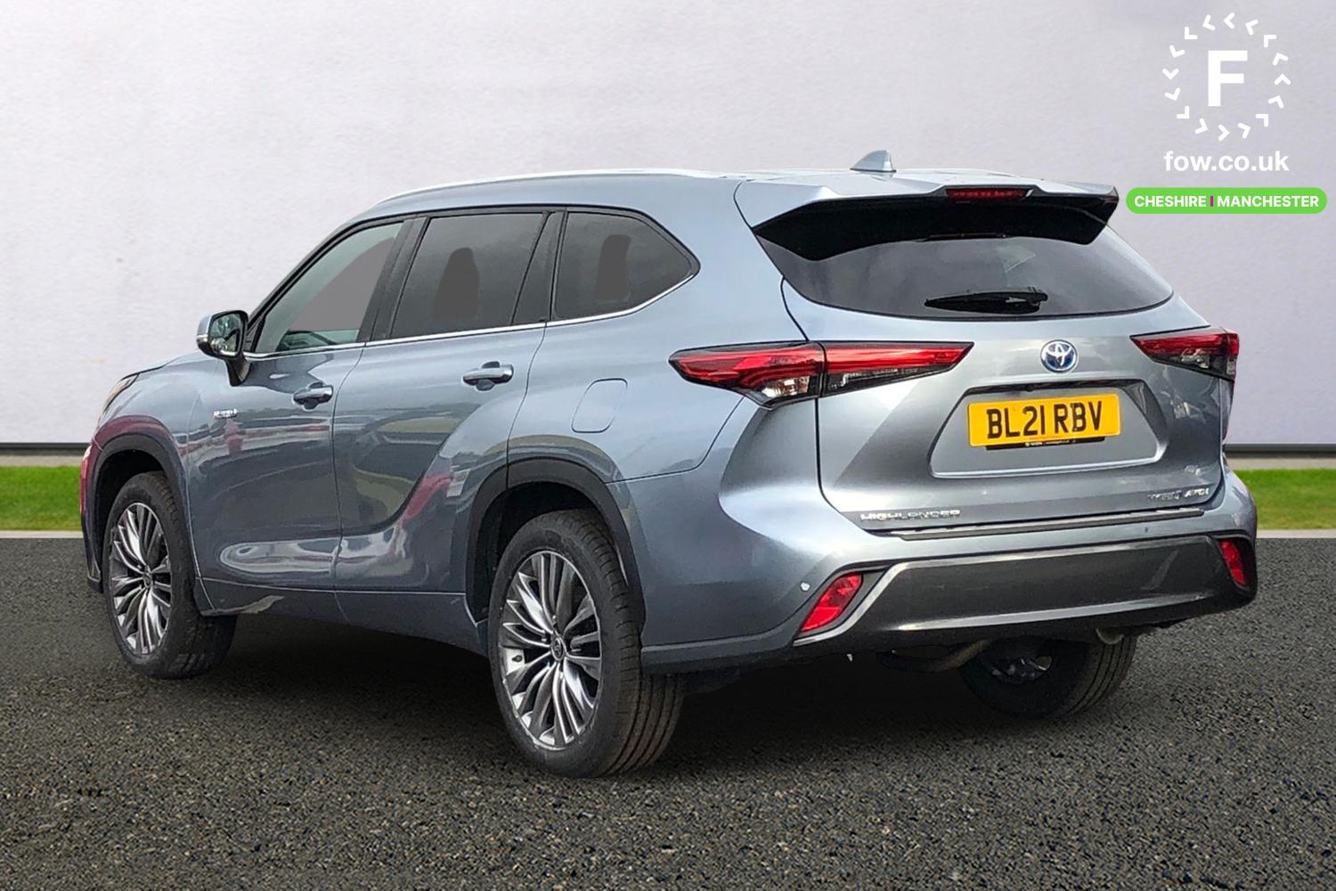 Used Toyota Highlander 2021 for sale - 76662229: Photo 2