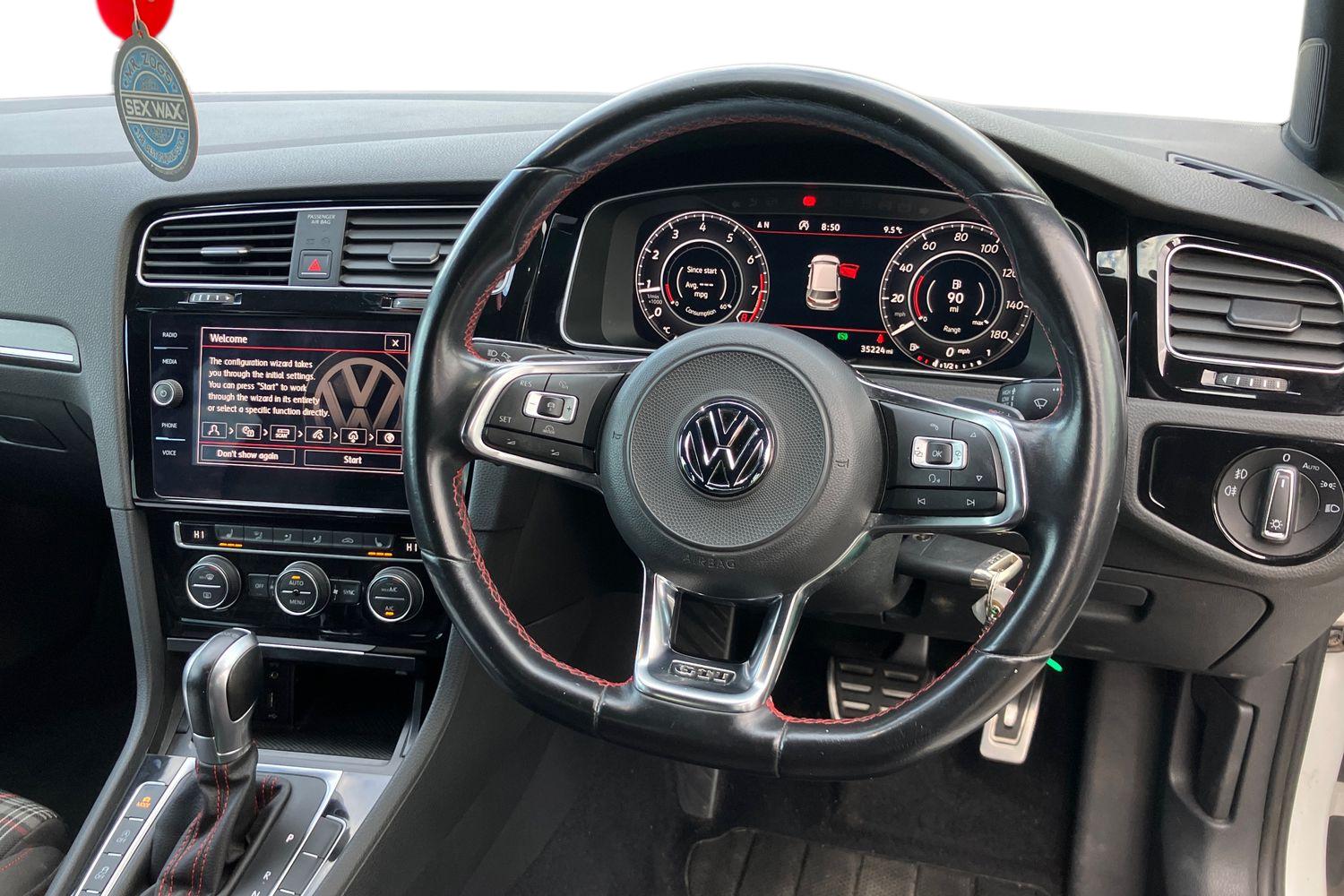 Used Volkswagen Golf 2018 for sale - 76115126: Photo 3
