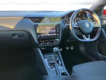 Used Skoda Octavia 2018 for sale - 76884175: Photo