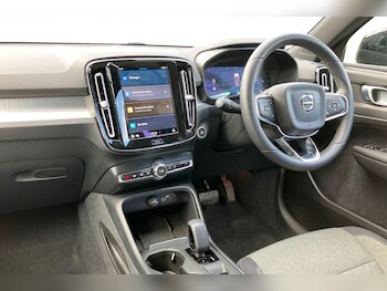Used Volvo XC40 2023 for sale - 75825039: Photo