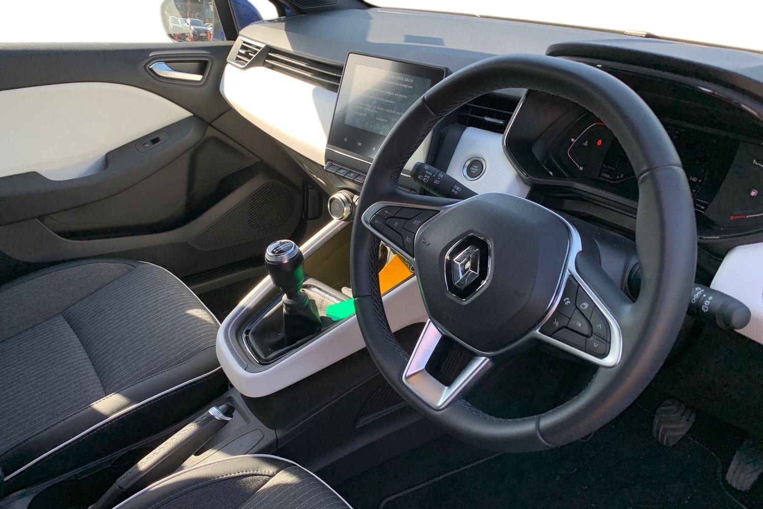 Used Renault Clio 2022 for sale - 78155115: Photo 3