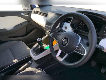 Used Renault Clio 2022 for sale - 78155115: Photo