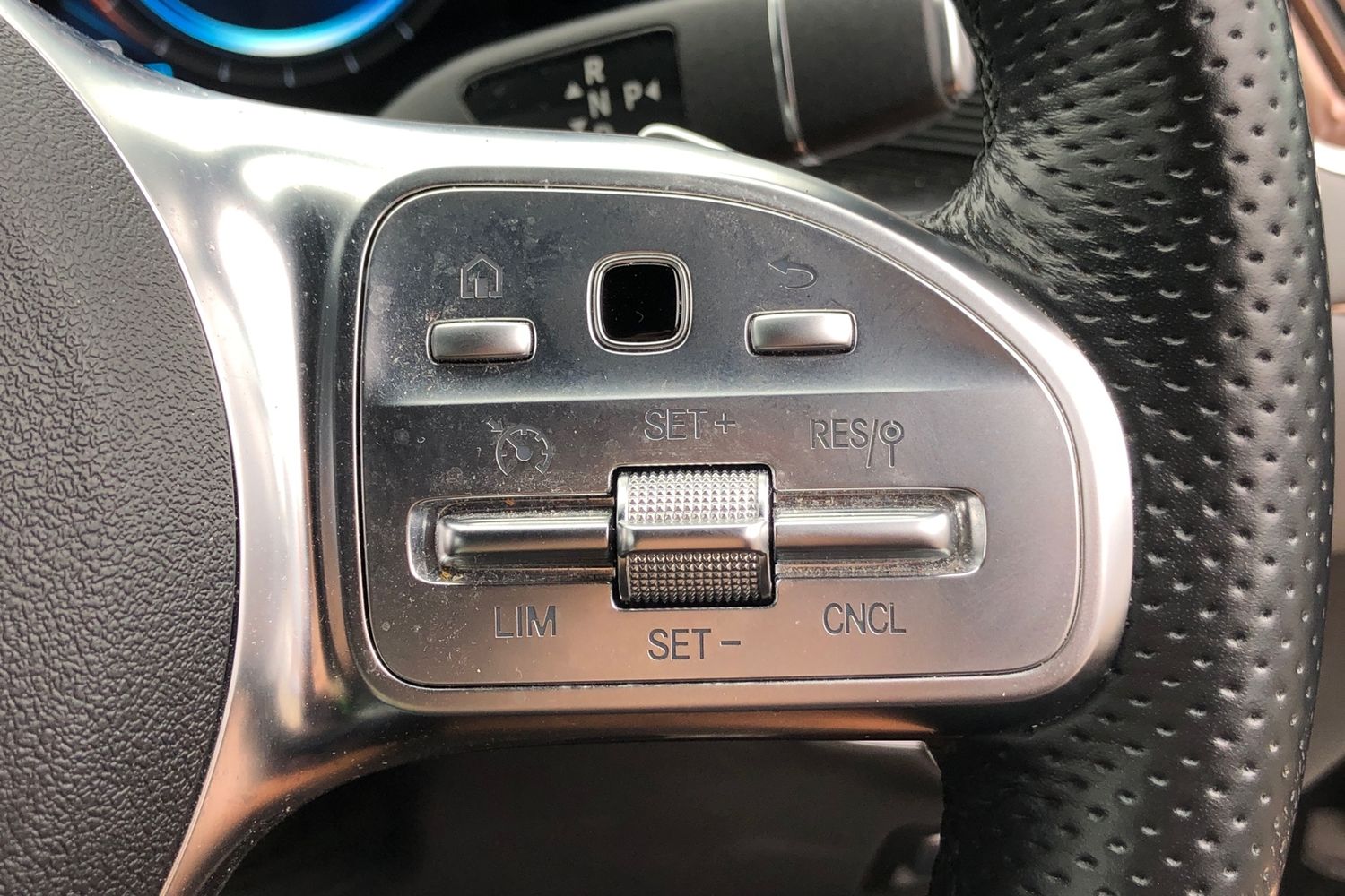 Used Mercedes-Benz EQC 2022 for sale - 76718490: Photo 7