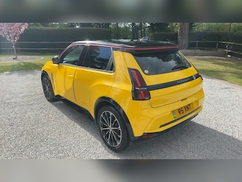 Used Renault 5 2025 for sale - 78421927: Photo