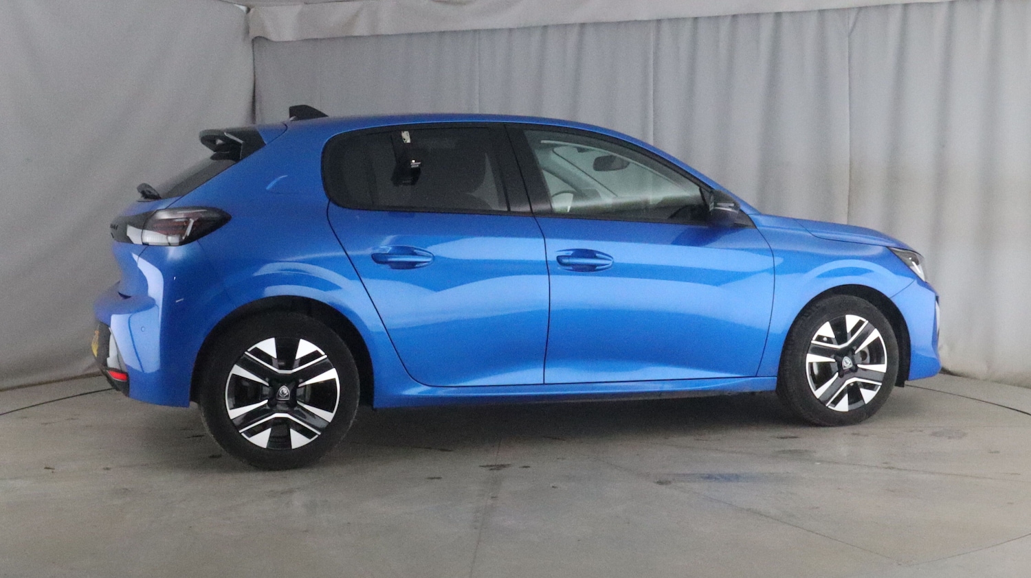 Used Peugeot 208 2024 for sale - 77361908: Photo 2