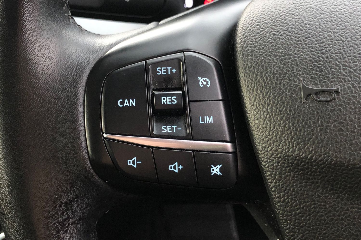 Used Ford Focus 2022 for sale - 77236120: Photo 6