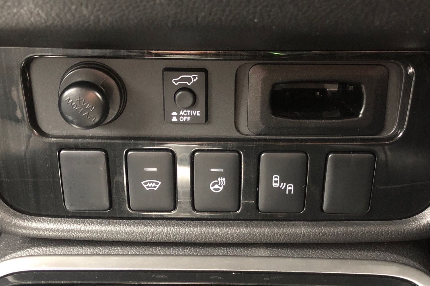 Used Mitsubishi Outlander 2018 for sale - 77527787: Photo 14