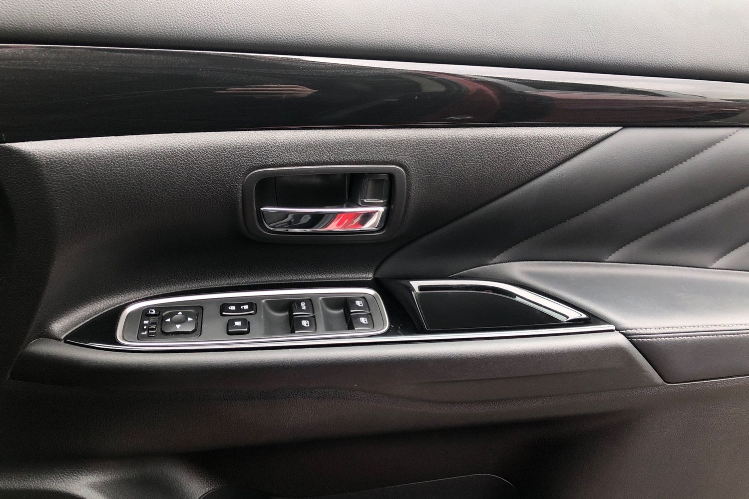 Used Mitsubishi Outlander 2018 for sale - 77527787: Photo 18