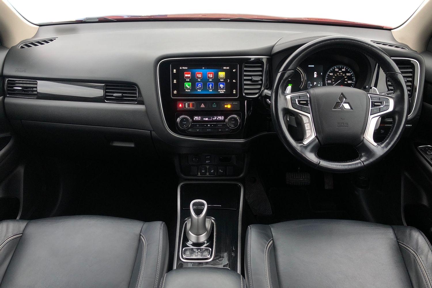 Used Mitsubishi Outlander 2018 for sale - 77527787: Photo 3