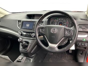 Used Honda CR-V 2017 for sale - 76280874: Photo