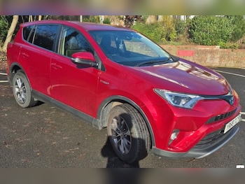 2018 - 2.5 VVT-i Hybrid Icon TSS 5dr CVT [Cloth] 2WD