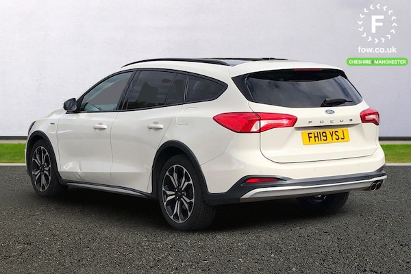 Used Ford Focus 2019 for sale - 76115144: Photo 2