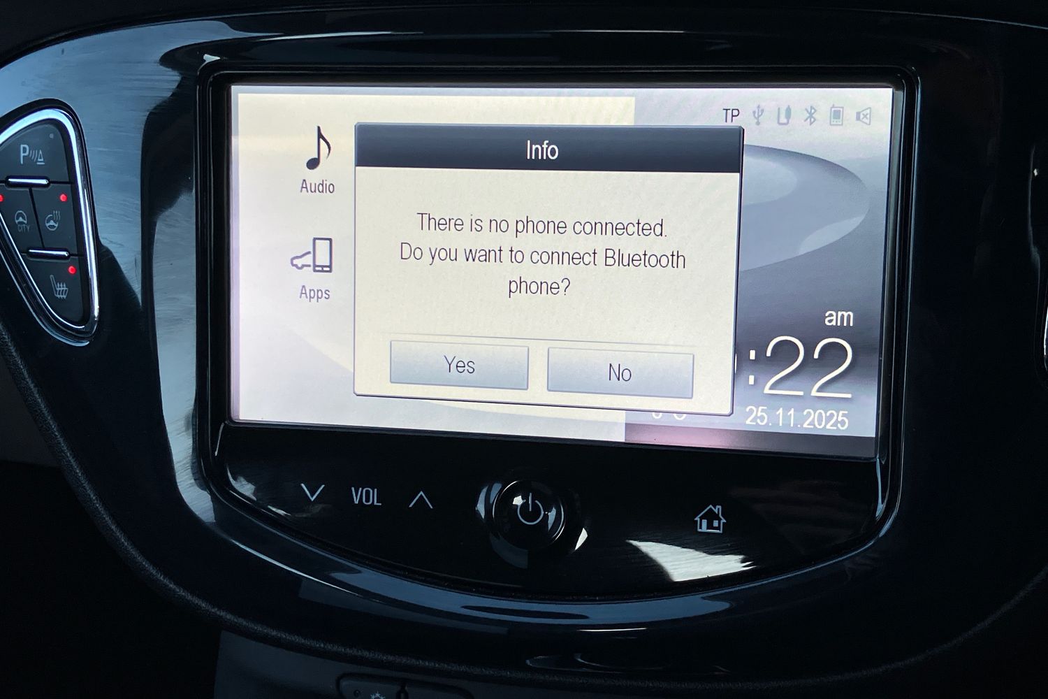 Used Vauxhall Corsa 2015 for sale - 77206617: Photo 7