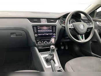 Used Skoda Octavia 2019 for sale - 76082059: Photo 4