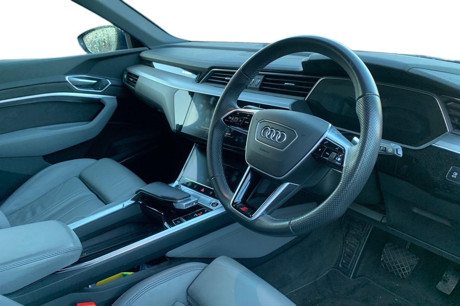 Used Audi e-tron 2021 for sale - 76902536: Photo 3