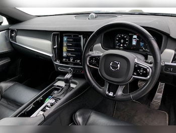 Used Volvo V90 2017 for sale - 75626211: Photo
