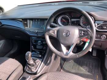 Used Vauxhall Astra 2018 for sale - 74901202: Photo