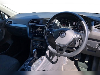 Used Volkswagen Tiguan Allspace 2019 for sale - 78655327: Photo