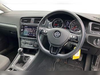Used Volkswagen Golf 2019 for sale - 79041790: Photo