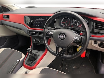 Used Volkswagen Polo 2019 for sale - 78620557: Photo