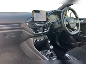 Used Ford Fiesta 2019 for sale - 76232578: Photo 4