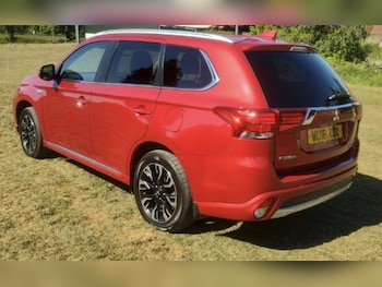 Used Mitsubishi Outlander 2018 for sale - 76697607: Photo