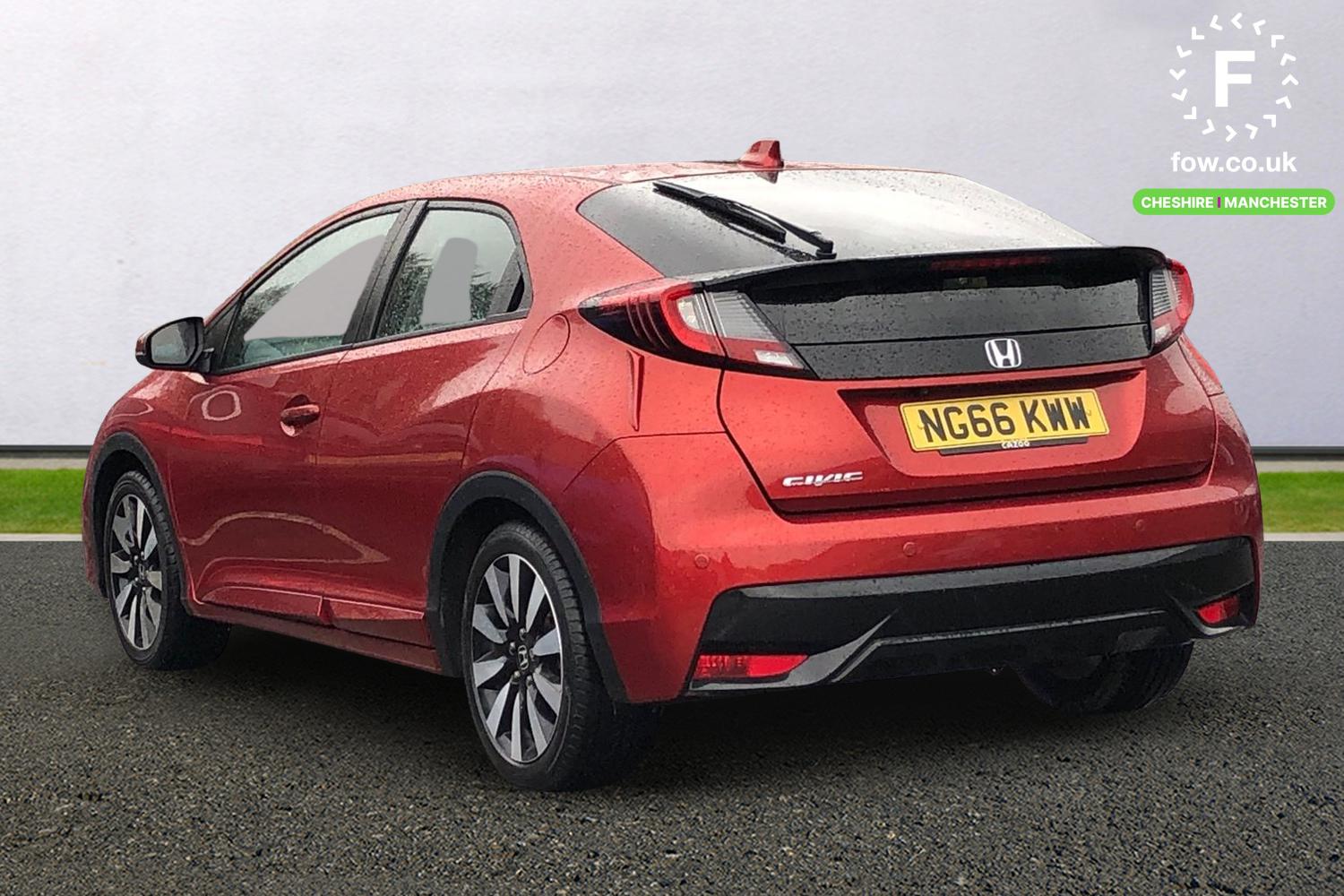 Used Honda Civic 2017 for sale - 77514992: Photo 2