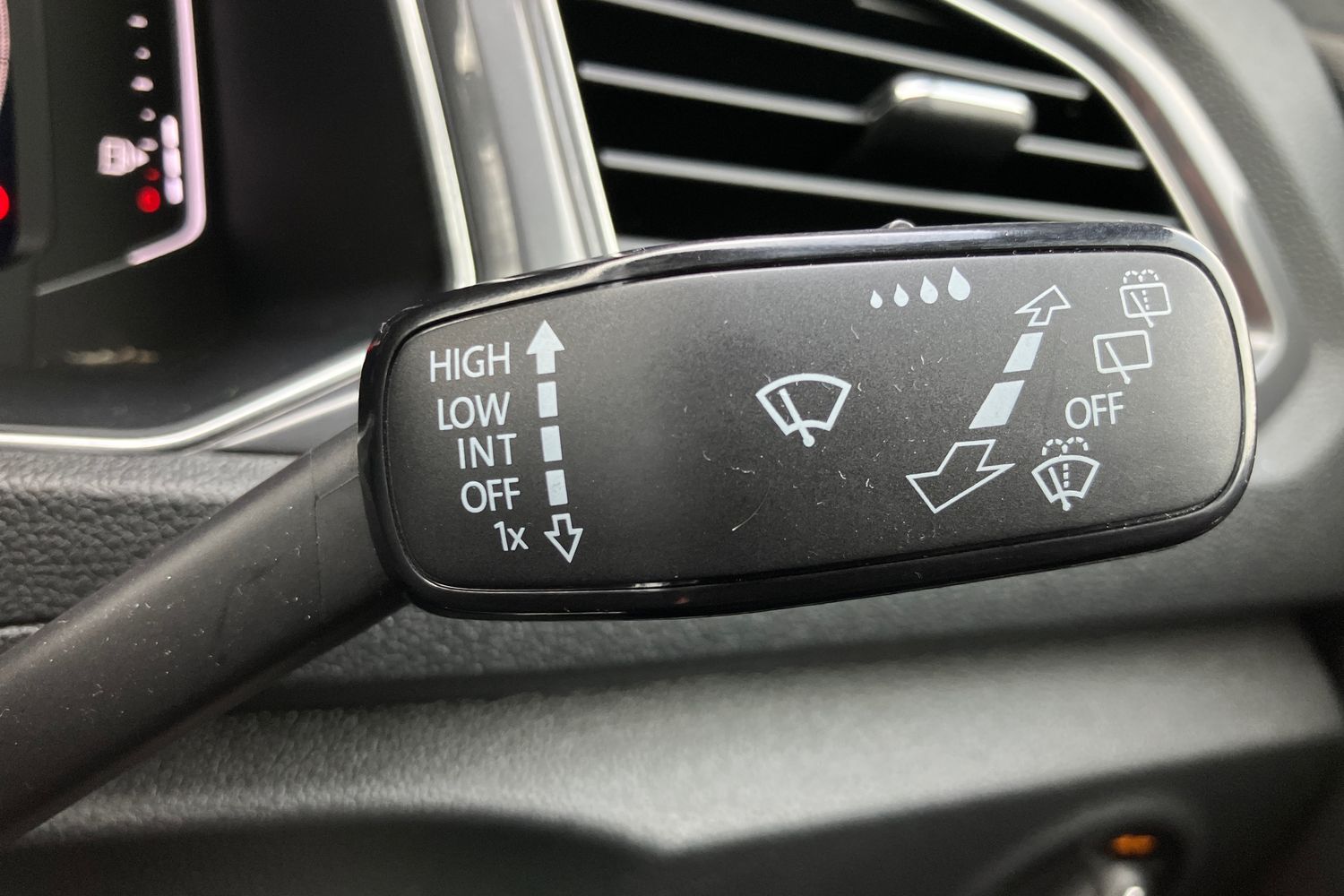 Used Volkswagen T-Roc 2020 for sale - 77527540: Photo 18