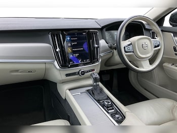 Used Volvo V90 2017 for sale - 75598114: Photo
