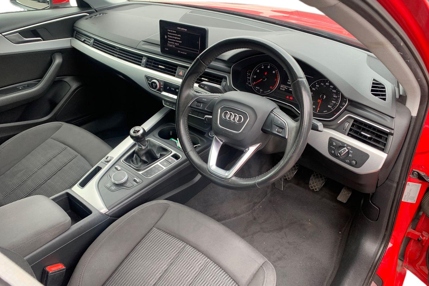 Used Audi A4 2018 for sale - 76236711: Photo 3