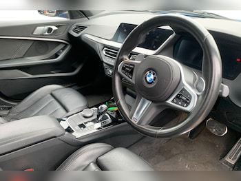 Used BMW 1 Series 2020 for sale - 77451118: Photo