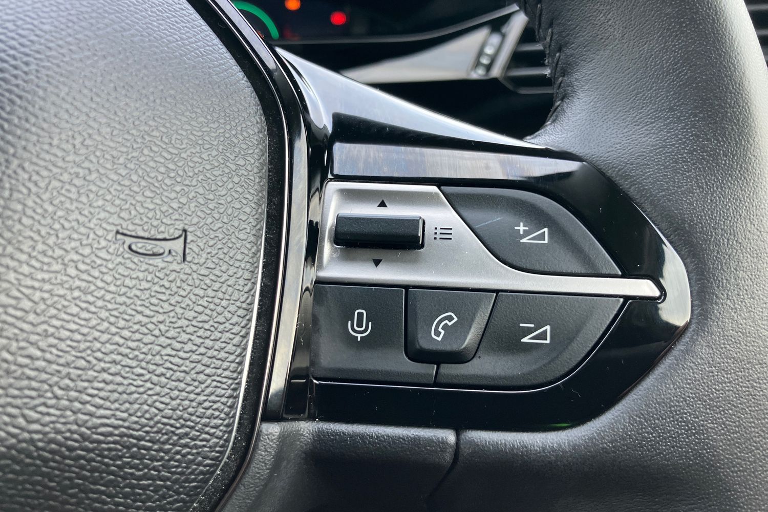 Used Peugeot 408 2023 for sale - 76576327: Photo 15