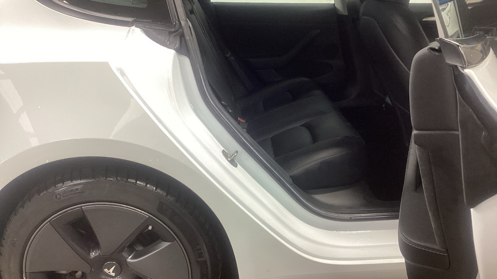 Used Tesla Model 3 2021 for sale - 76617066: Photo 4