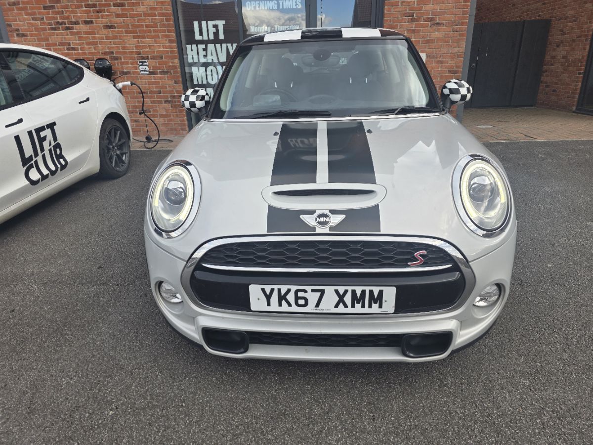 Used MINI Hatch 2017 for sale - 76346429: Photo 1