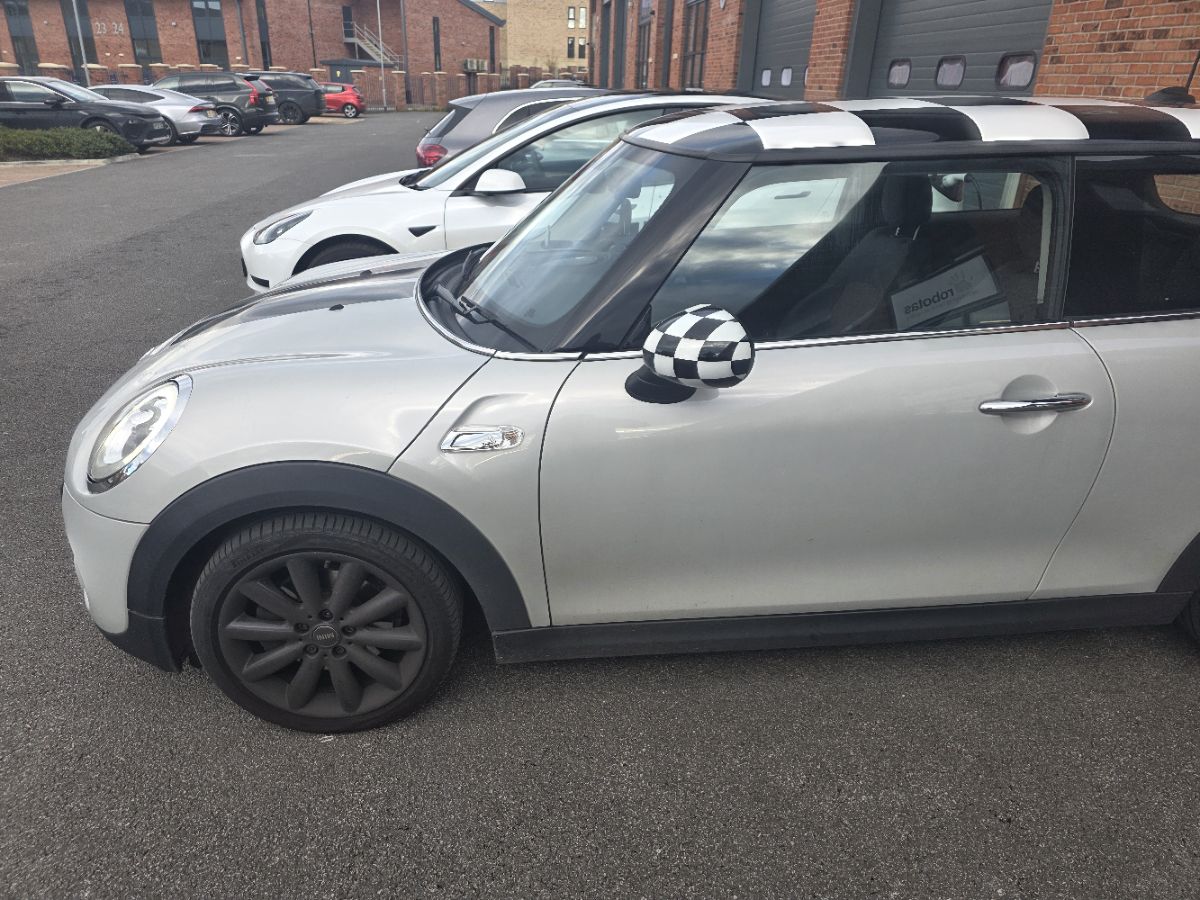 Used MINI Hatch 2017 for sale - 76346429: Photo 4
